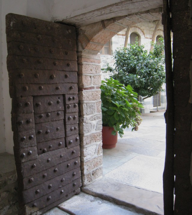 IMG_3579 Grigoriou doors to the first courtyard