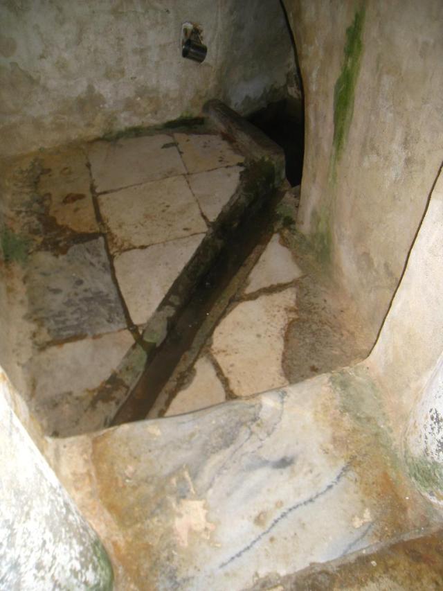 03-10 Iviron Chapel a well